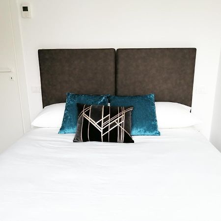 Aria Boutique Apartments Farneti มิลาน ภายนอก รูปภาพ